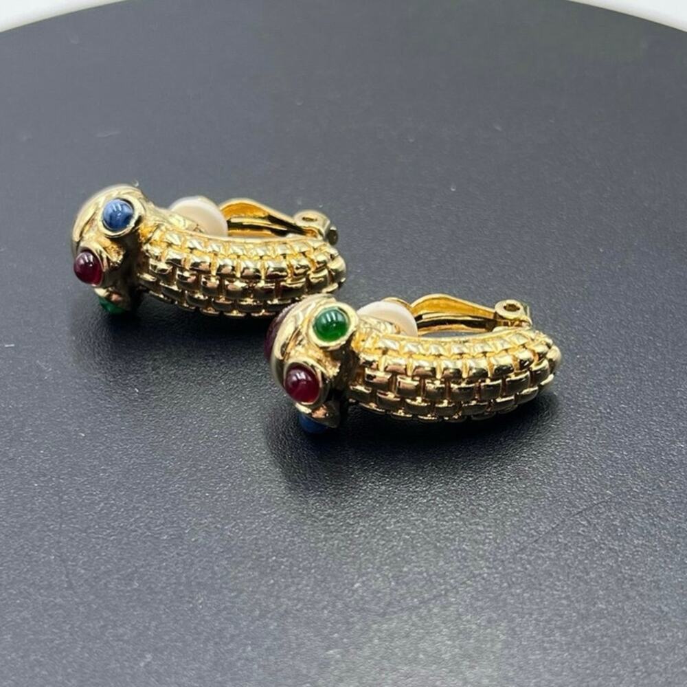 Ivana Trump Vintge Classic Jewel Colored Cabochons Clip On Earrings - Picture 2 of 11